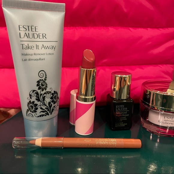 Estée Lauder 7 piece beauty set
